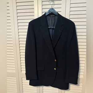 Like new navy blue blazer, partially lined, perfect for summer.